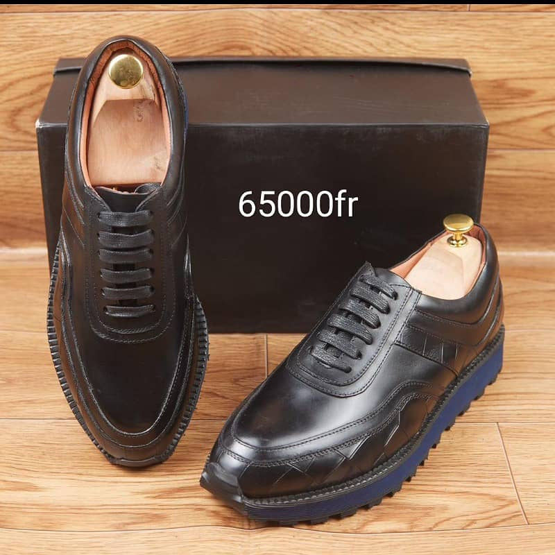 Soulier En Cuir A Lacets