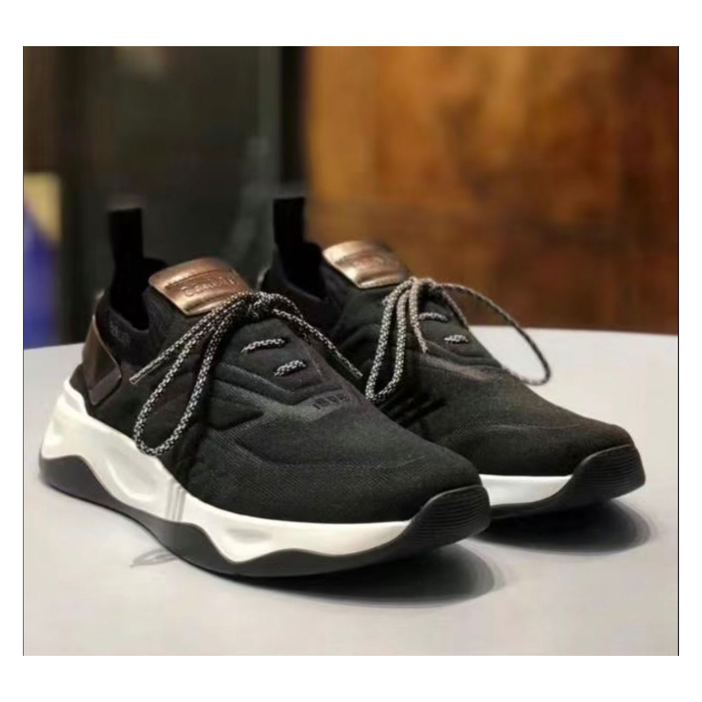 Basket En Cuir 195.000