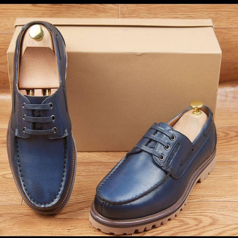 Soulier En Cuir A Lacets