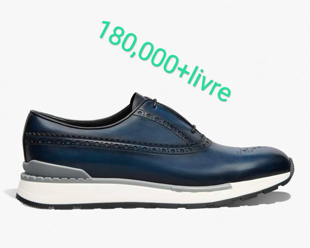 Soulier sans lacets 180.000