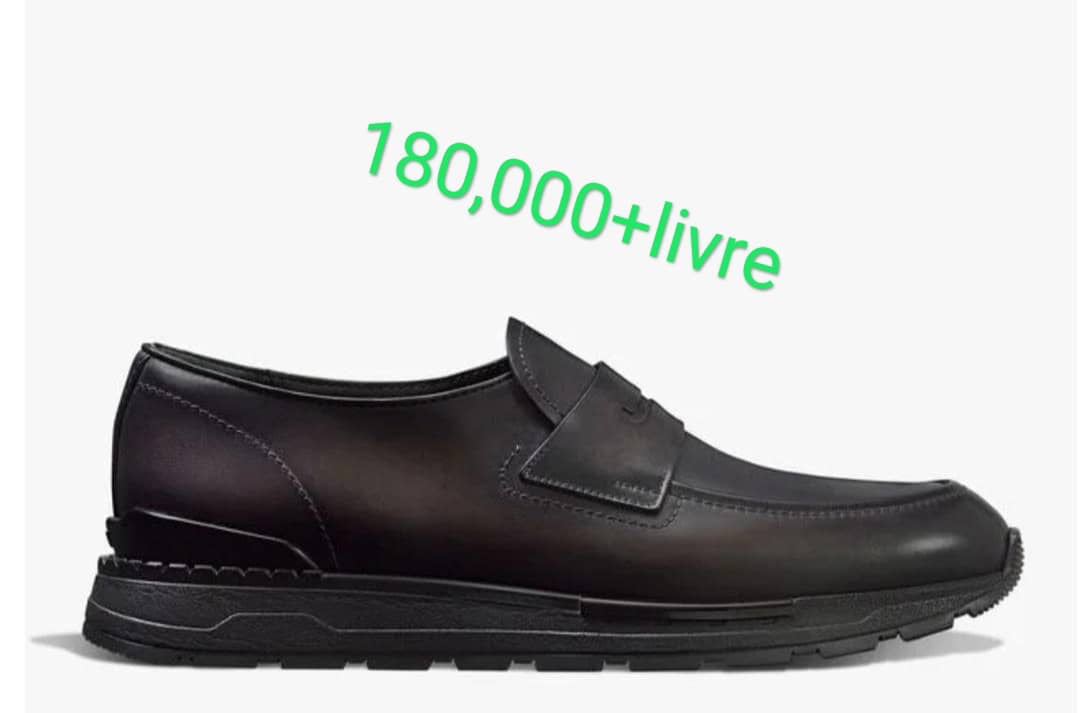 Soulier En Cuir 180.000