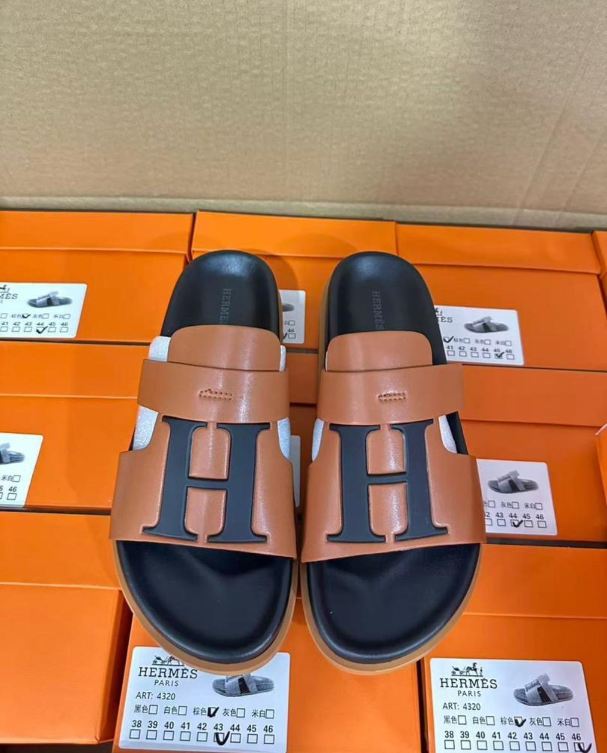H€RMES SELLEME GOMME METiÈR CUIR