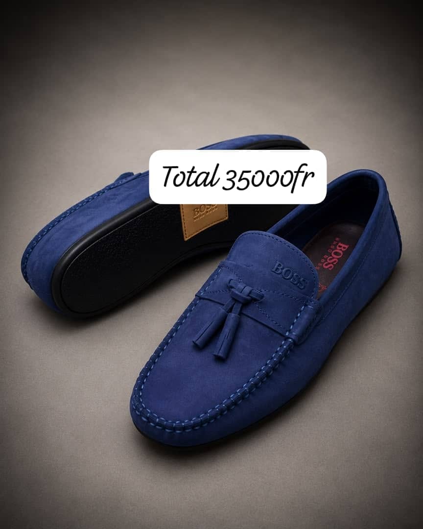 Mocassin daim bleu marine pampilles