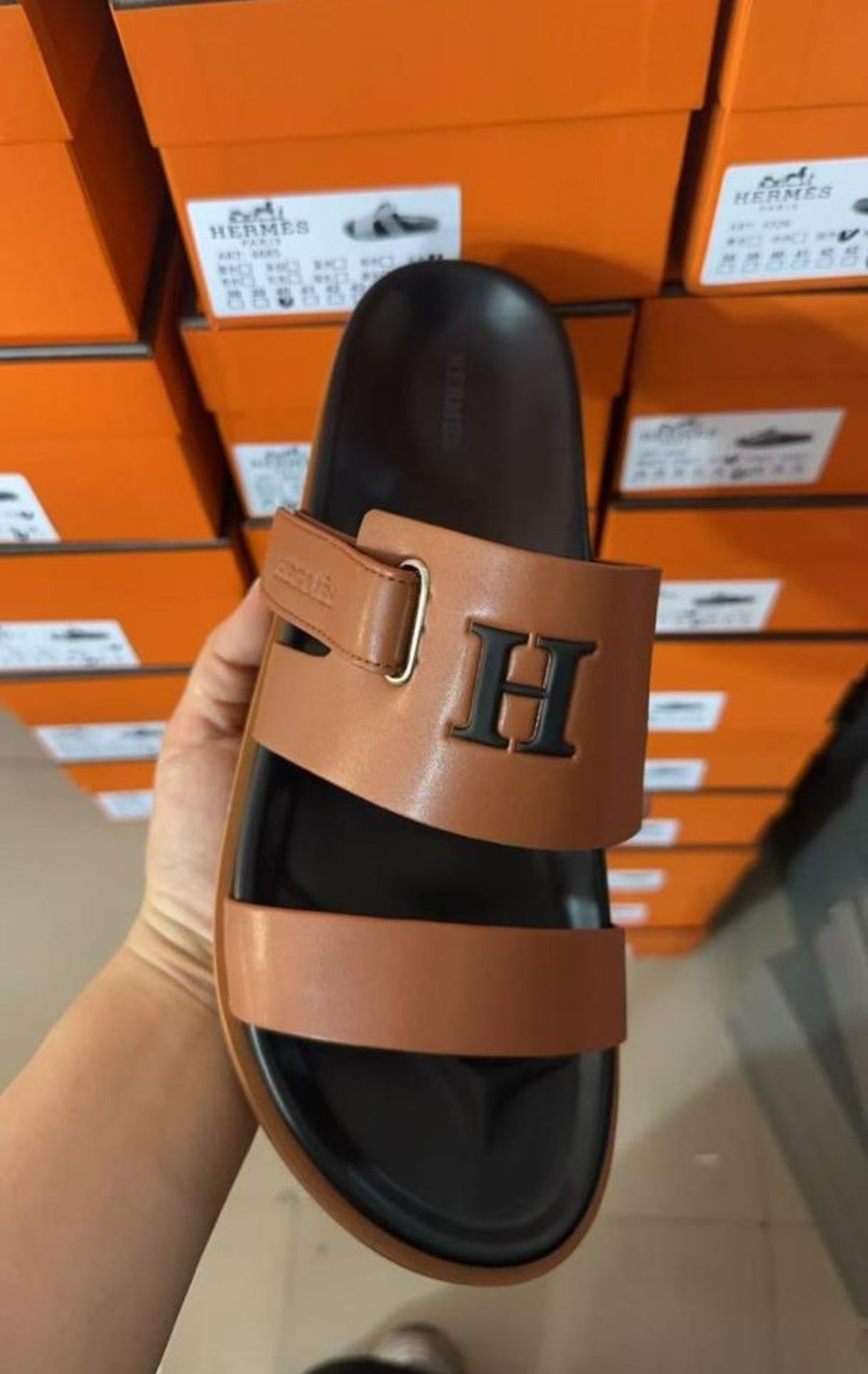 H€RMES SELLEME GOMME METiÈR CUIR