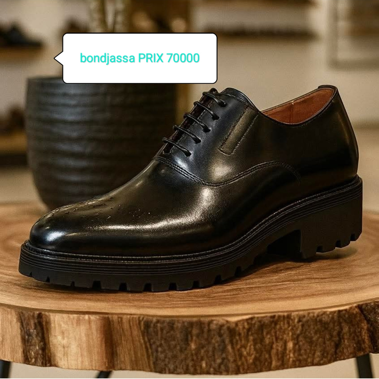 Soulier en cuir semelle gomme
